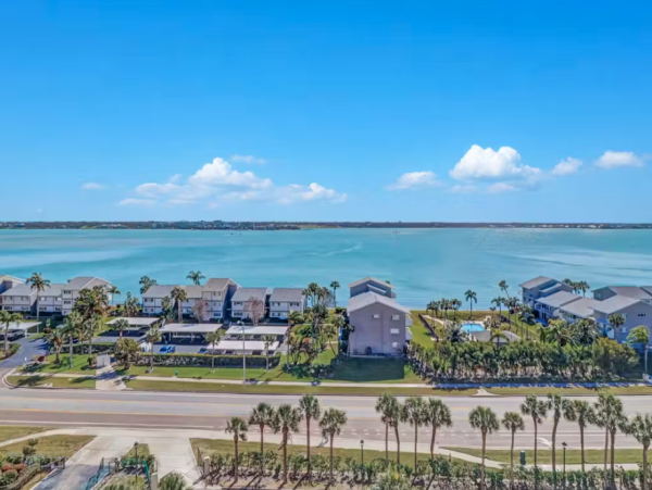 Gulf- Front Condo in Clearwater Beach - Your Perfect Coastal Retreat